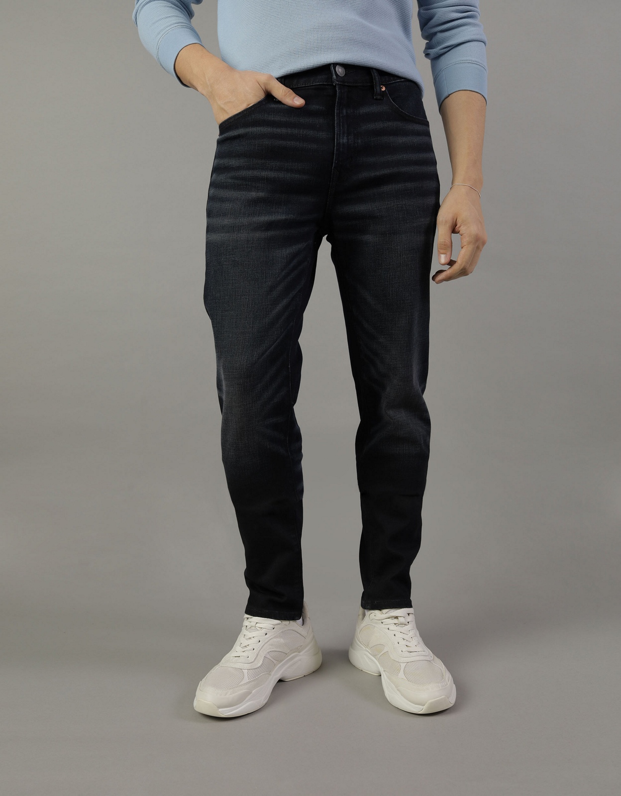 American eagle best sale tapered jeans