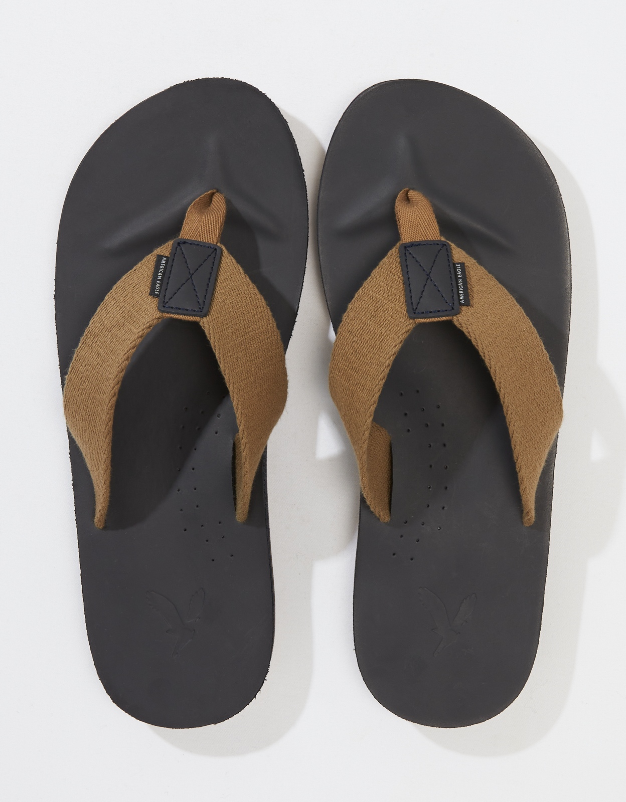 American eagle best sale flip flops mens