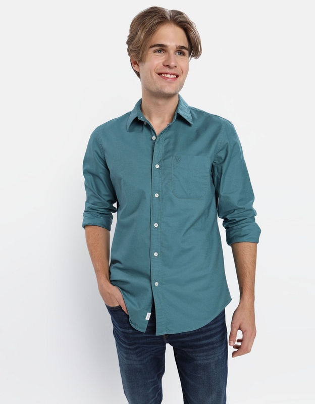 Men's Slim-Fit Flex Collar Short-Sleeve Dress Shirt